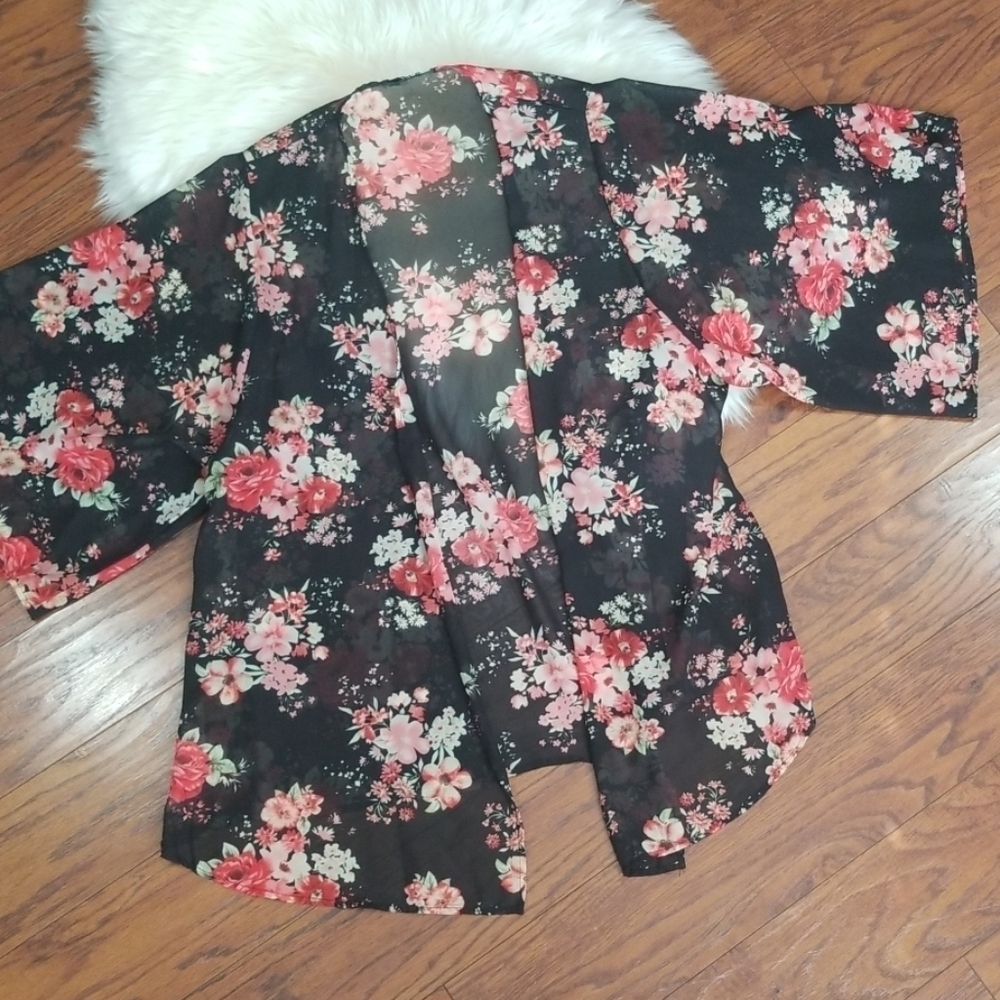 Papaya Black Floral Kimono